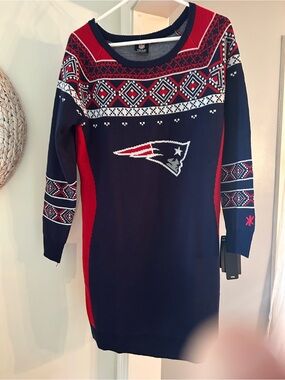 NFL Navy, Red & White Crewneck Sweater Dress with Team Logo junior size large